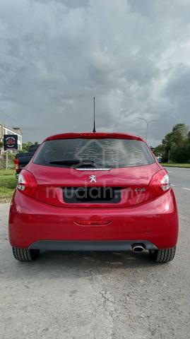 2016 Peugeot 208 1.6 VTi ALLURE (A) 2 door limted - 5