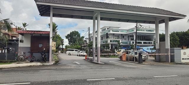 2 Storey Semi D 🏡 ( FULL RENOVATED ) @ Taman Kota Masai @ Durian SALE 1