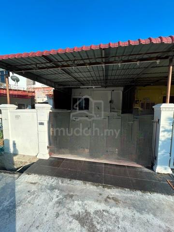 Below Bank Value, RENOVATED 2 Storey terrace house, Batu Berendam 1