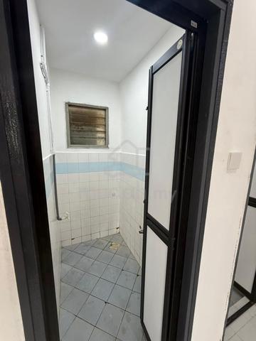 Rumah Pangsa Permas Jaya 1