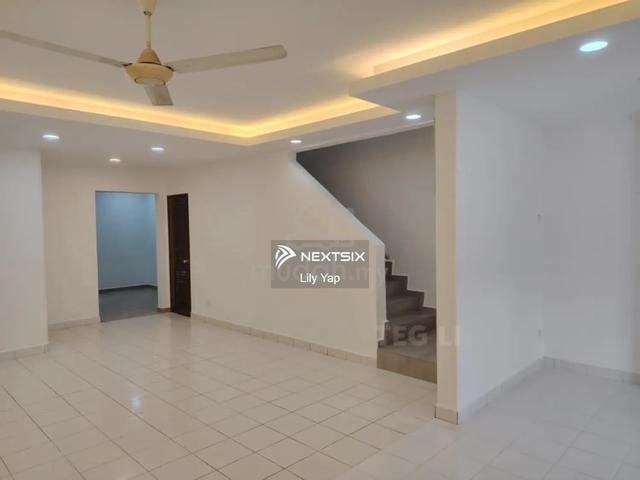 Tainia Kota Kemuning Double Storey 20x70 Renovated 1