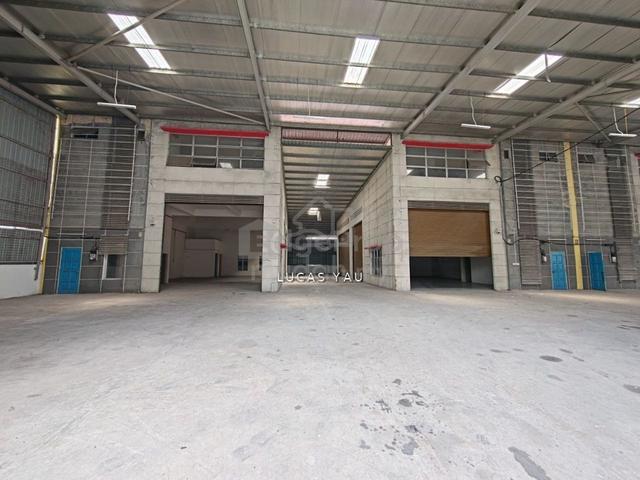 3 Adjoinning & 1.5 Storey Semi-D Factory @ MENGLEMBU / 27k sqft 1