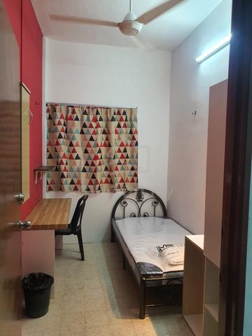 Bilik kecik Flat dkt MRT sentul West 1