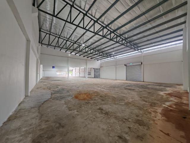 Desa Cemerlang 1.5 Storey Semid Factory Good Condition For Rent 1