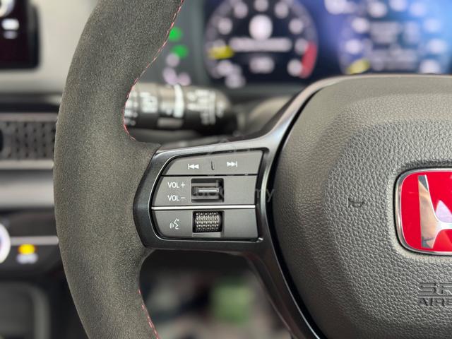 *2024* Honda CIVIC 2.0 TYPE R FL5. 5k Km Only 4.5A - 5