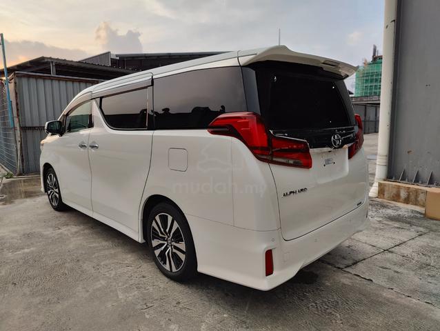 16K MILEAGE 2021 Toyota ALPHARD 2.5 SC BEST DEAL - 2