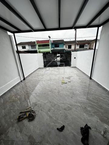 Fully Renovated 2 Storey Taman Megah Ria Jalan Bayan 1