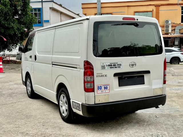 (DIESEL) Toyota HIACE PANEL VAN 2.5AT 2011 - 2