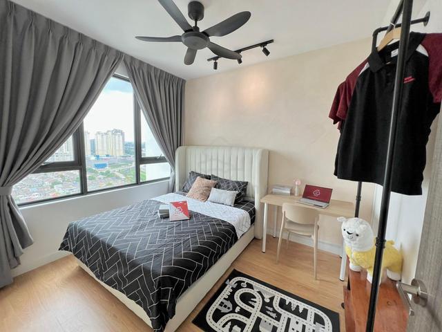 Medium room with 1 Carpark for rent at Edumetro, USJ 1