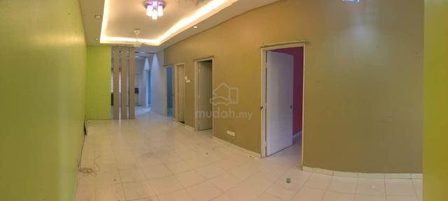 Ground Floor Unit Townhouse For Rent Taman Putra Perdana 3