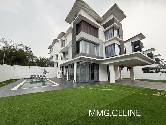 Setia Alam 3 Storey Corner Lot Bungalow With Swimming Pool 1
