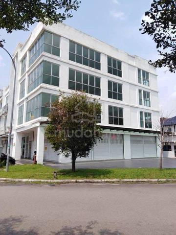 The Boulevard Permas Jaya 4 Storey Shop Corner Lot (Facing Main Road) 1