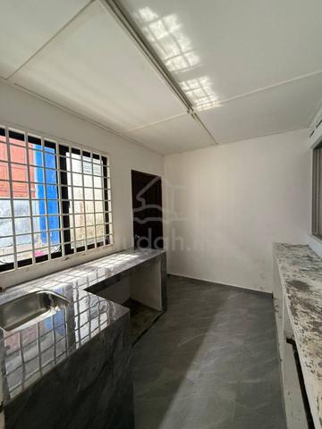 Taman Dahlia, Tampoi, Johor Bahru, Single Storey Low Cost 20x52 5