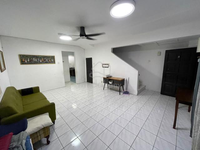 2 Sty Terrace Corner big land @ Damai Perdana, Freehold, Super Cheap 1