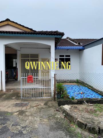 1storey terrace house Tmn Widuri Sungai Jawi for sale 1