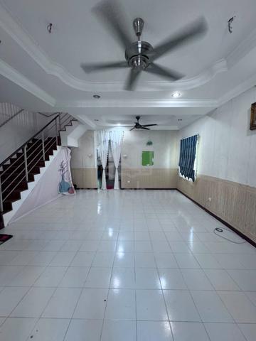 Rumah Teres Dua Tingkat (End Lot) untuk Dijual di Kulim 1