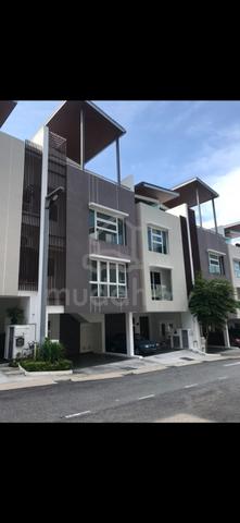 3 Stry Canary Residence Town Villa Cheras , Selangor 1