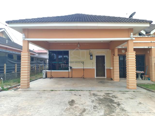 RUMAH LUAS FULLY FURNISHED SemiD Taman Rendang Azalea Pekan Pahang 1
