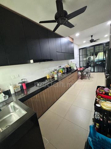 Dextorian Rumah Teres 2 tingkat Sendayan 1