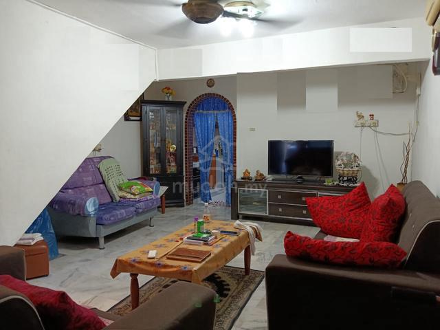 Taman Kota Puteri Masai End Lot Renovated 15 Mins to JB CIQ VIA EDL 1