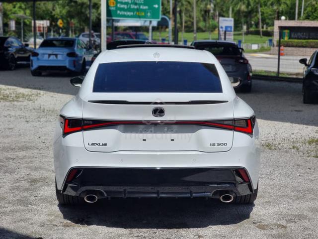 2021 Lexus IS300 2.0 F SPORT MODE BLACK (A) RED SR - 4