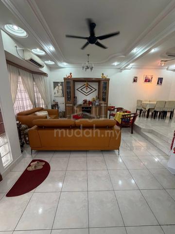 Hot Stock! Spacious Double Storey Terrace for Sale @ Taman Perling 1