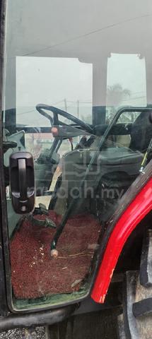 tractor kubota M9000 full cabin  - photo 3 of 5