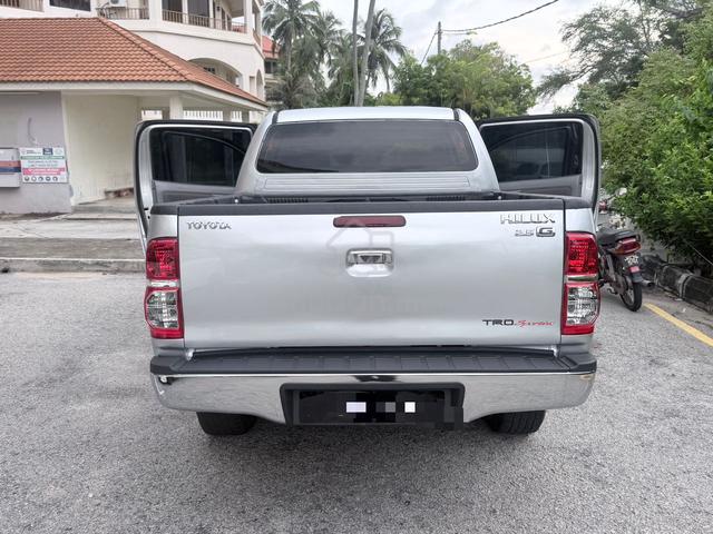 2009 Toyota HILUX 2.5 G DOUBLE CAB (A) - 4