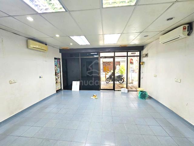 Shop Lot in Georgetown for rent [ GROUND FLOOR / ATTACHED TOILET ] 1