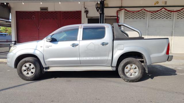 2010 Toyota HILUX 2.5 G FACELIFT DOUBLE CAB (A) - 3