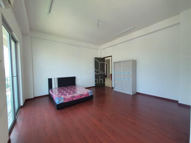 Super Big Master Bedroom with private Jacuzzi ready move in 1