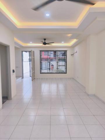 Bukit Indah/ Jalan Indah 29/ Double Storey/ Gated Guarded/ Part Furnis 1