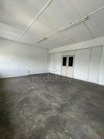 ‼️For Rent‼️ 2 Storey Shop @ Bukit Kempas 4