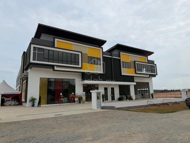 "Big Size Main Road" Factory Ayer Keroh 1