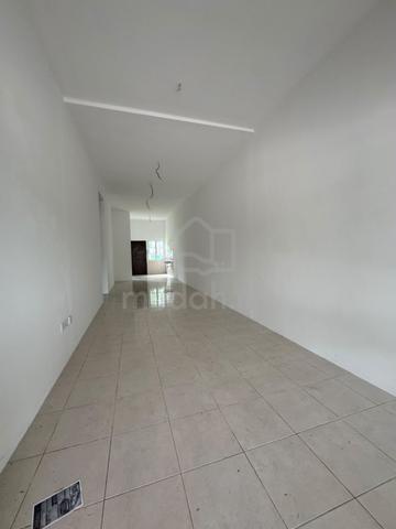 Rumah Teres Setingkat Untuk Disewa di Lunas 1