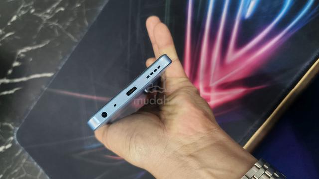 realme 10 pro 5g for sell good condition - photo 3 of 6