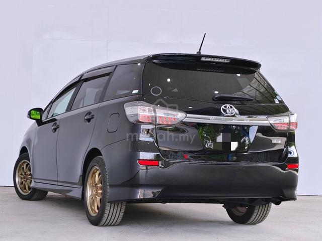 2013 Toyota WISH 1.8 X  (A) F.Loan Free Warranty - 2