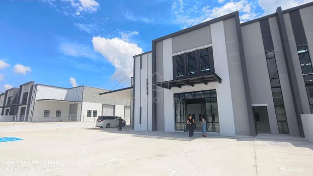 Eco Business Park 1 Phase 3, 100x180, Built up 8237sqft, Medium zone 1