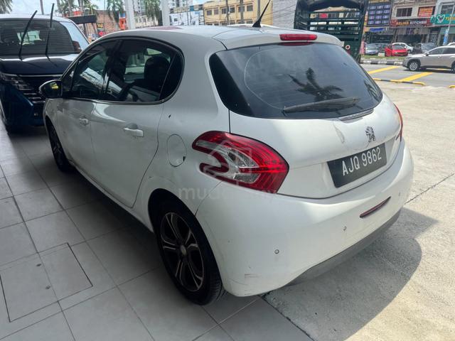 2014 PEUGEOT 208 1.6 (A) HATCHBACK (Cat Tak Cantik - 3