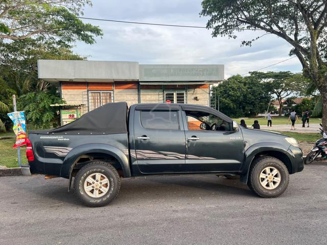 2011 Toyota HILUX 2.5 G MY05 KUN25R FACELIFT II - 4