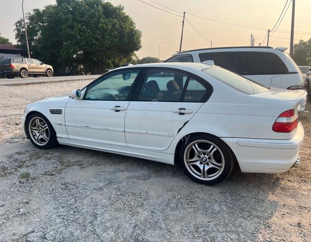 BMW E46 CSL 328i - 3