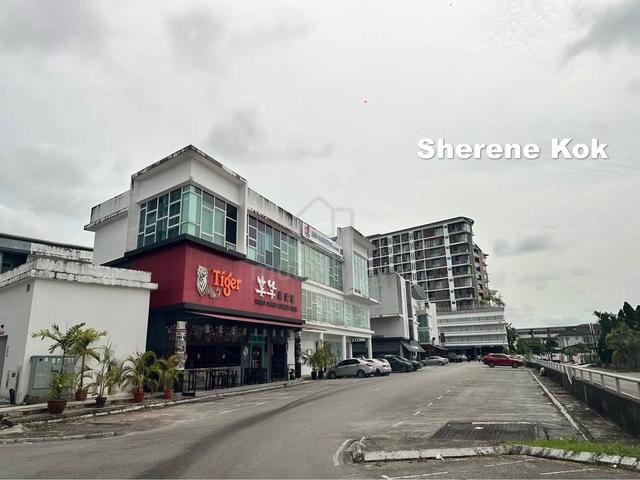 C0015 3 Storey Shop Corner @ Gala City PRIME LOCATION 1