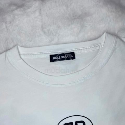 Balenciaga Oversized Circled BB Mode Logo S/S Tee - photo 4 of 5