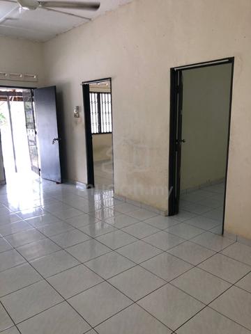Taman Ungku Tun Aminah Skudai Single Storey Terrace House 1