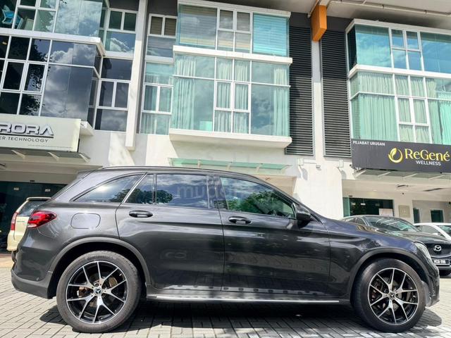 ONLY 79K KM⭐ Mercedes GLC300 4MATIC AMG 2.0 2021 - 2