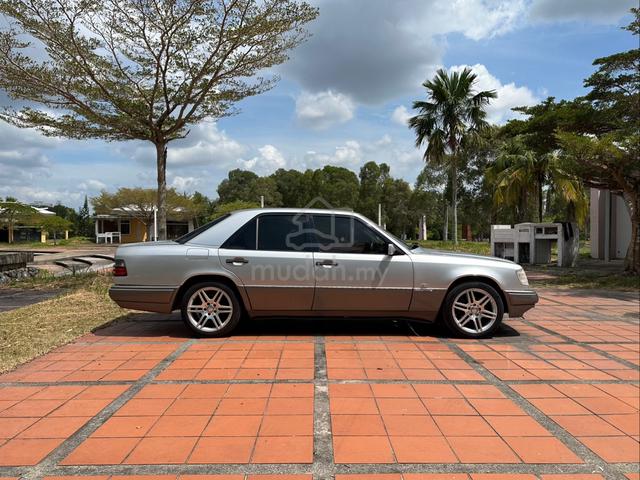 1994 Mercedes Benz E200 2.0 (A) - 2