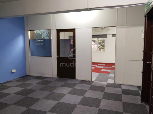 Diamond Square front unit partition room carpet flooring 1