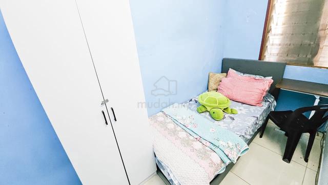 bandar baru bangi single room free elektrik & wifi 1