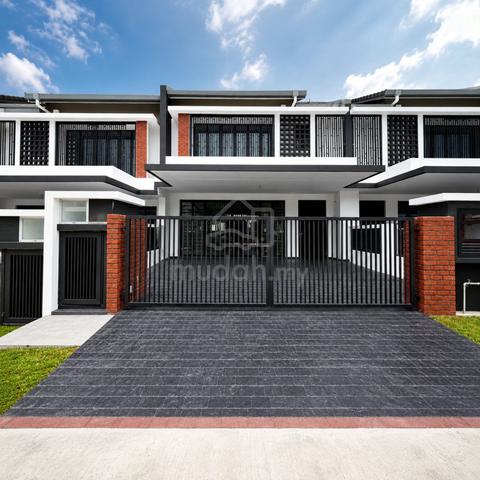 2 Storey House in Elmina Green 7, Elmina For Rent. 1