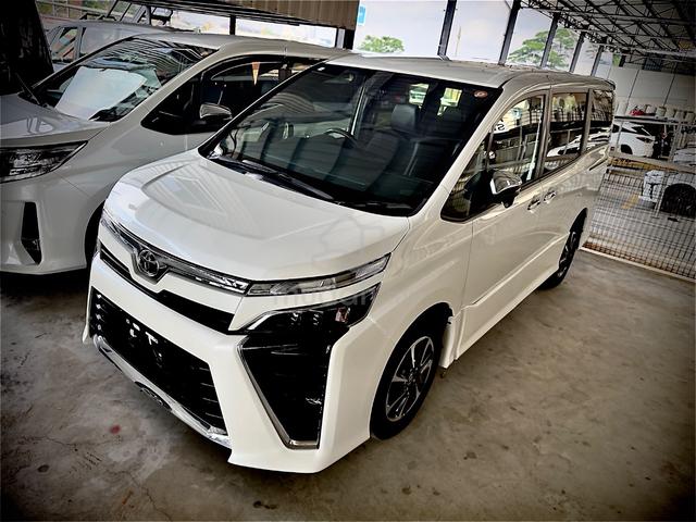 2021 Toyota VOXY 2.0 ZS KIRAMEKI III (A) - 3